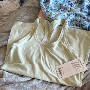 Lululemon cool racer back sz 8
